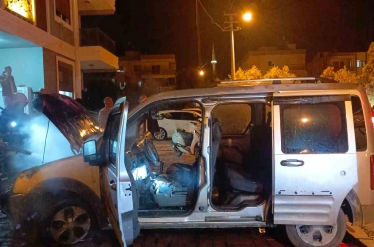 Gazipaşa’da araç yangını