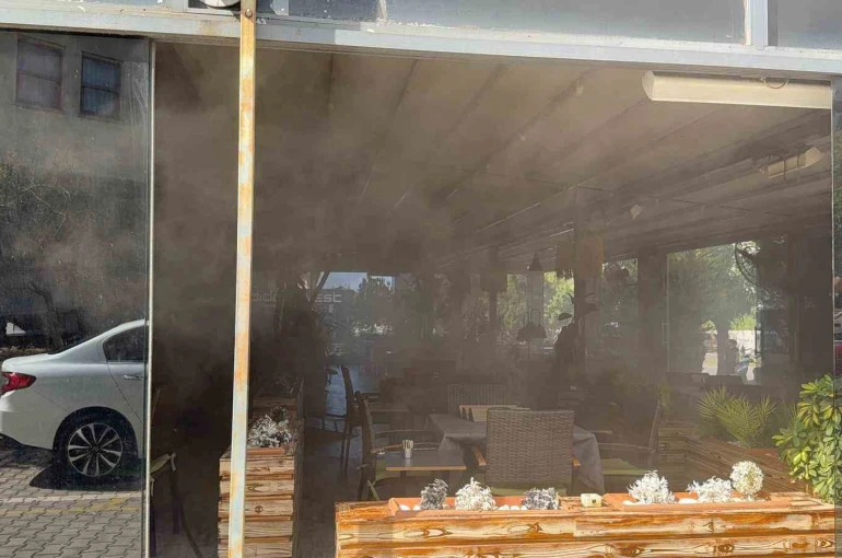 Gazipaşa’da kafe bacasındaki yangını itfaiye ekipleri söndürdü