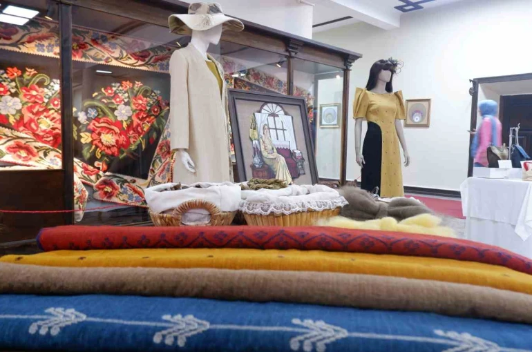 Geçmiş ve gelecek ehramda buluşuyor 