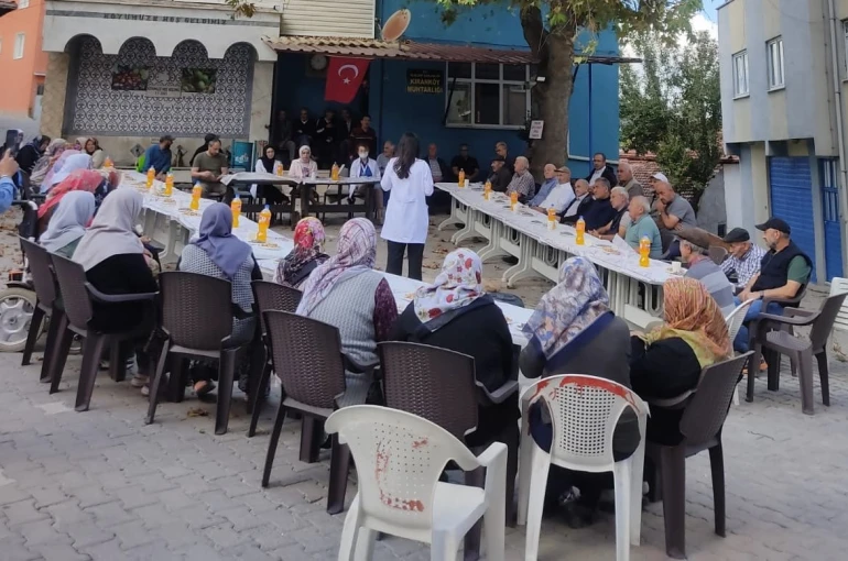 Gediz’de 65 yaş üstü vatandaşlara kapsamlı geriatri eğitimi verildi