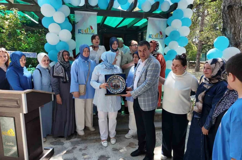Gediz’de engelli bireyler için yeniden tasarlanan engelsiz yaşam merkezi açıldı 
