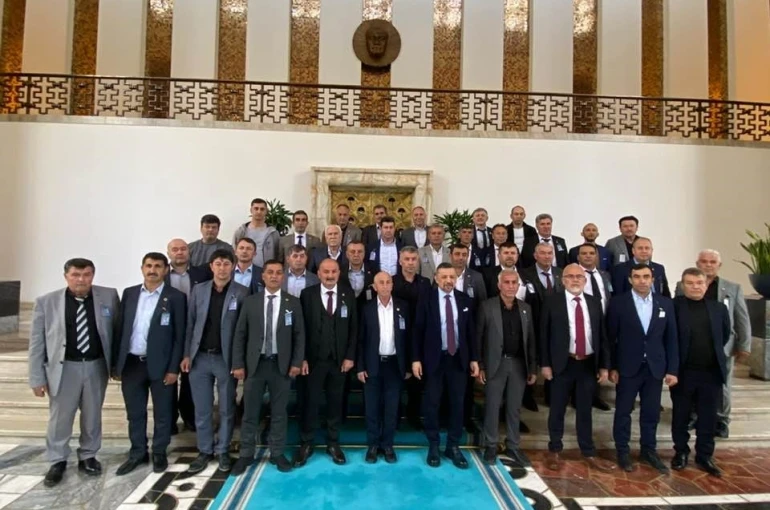 Gedizli muhtarlar Gazi Meclis’te 