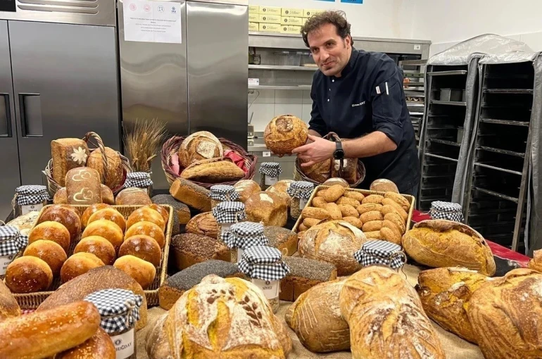 Geleceğe mayalanan eller 