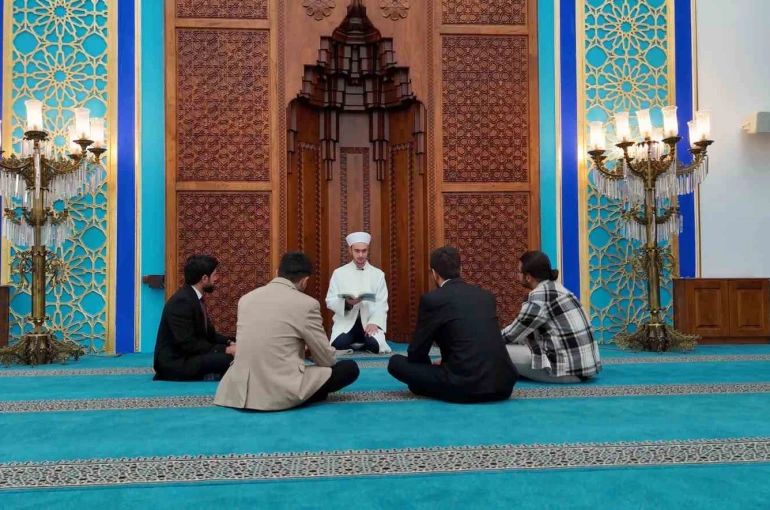 Geleceğin din görevlileri Erzincan’da eğitim alıyor 