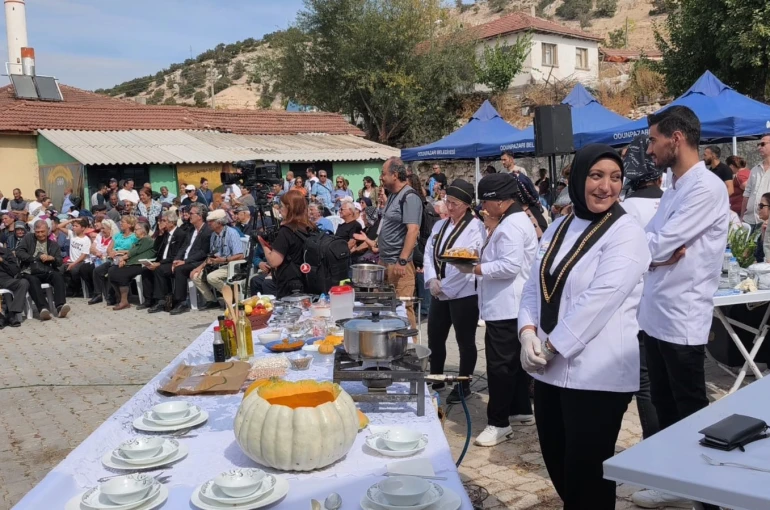 Geleneksel Yörükkırka Köyü Balkabağı Festivali gerçekleştirildi 