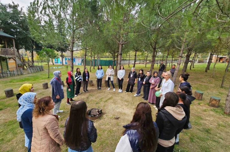 Genç AR-GE Anne-Kız Keşif Kampı 