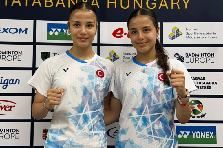 Genç milli badmintonculardan Avrupa Şampiyonası’nda 4 yarı final