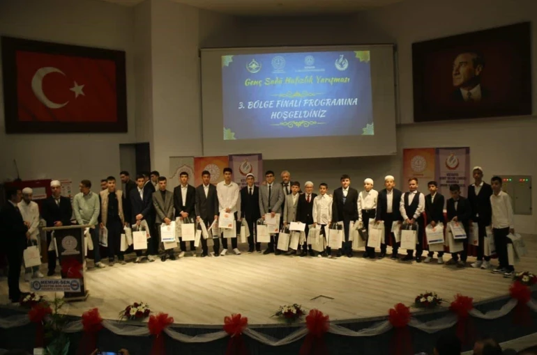 ’Genç Sadâ Hafızlık Yarışması 3. Bölge Finalleri’ Kütahya’da yapıldı 
