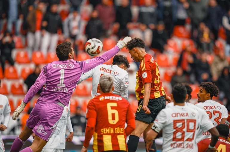 Genç Talha’dan altın vuruş 