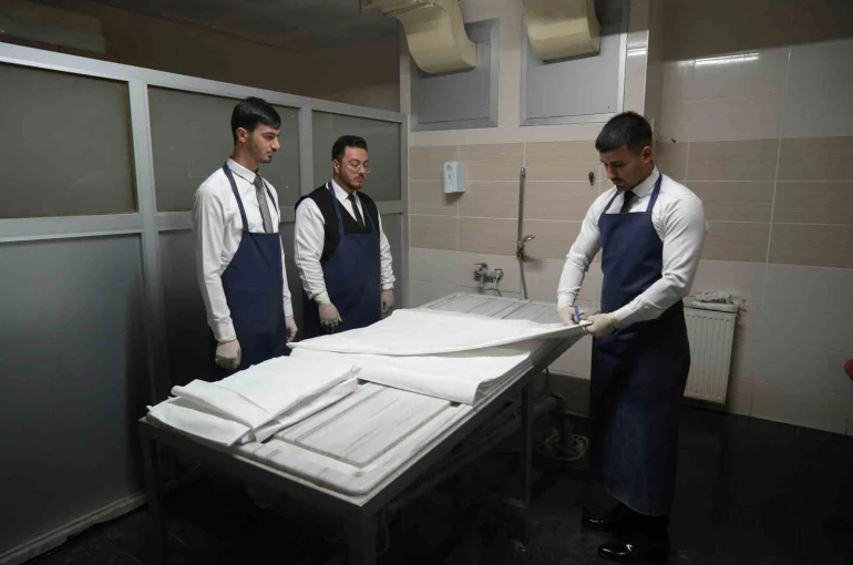 Genç yaşta gassallığı seçtiler: "Burası korkulacak değil, ibret alınacak bir yer" 