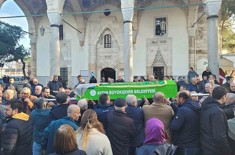 Genç yaşta hayatını kaybeden Sezer, son yolculuğuna uğurlandı 