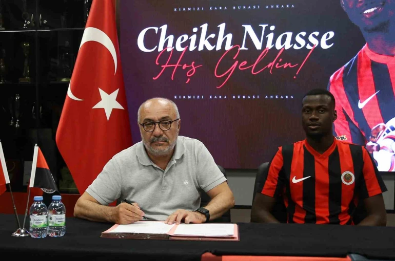 Gençlerbirliği Cheikh Niasse’yi kadrosuna kattı 