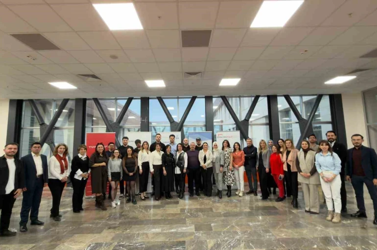 Gençlere yeni nesil mentorluk hamlesi: MentorX Connect bölgesel kalkınmaya güç katıyor 