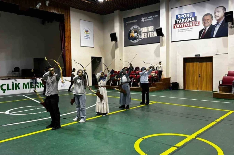 Gençlik Kış Kulübü, Muş’ta yarıyıl tatiline renk katıyor 