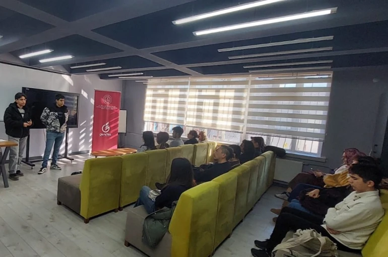’GençTek Eskişehir İl Organizasyon Öğrenci Ekibi Toplantısı’ yapıldı 