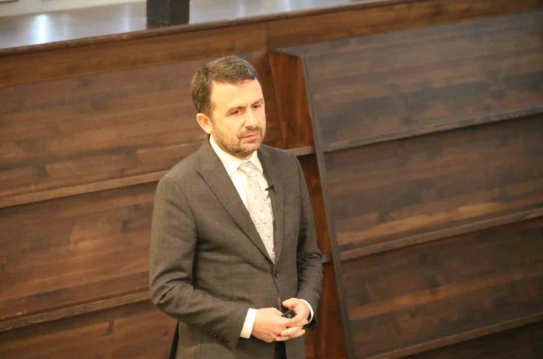 Genel Müdür Çay, "Gazetecilik mesleğinde iş kaybı riskinin söz konusu" 
