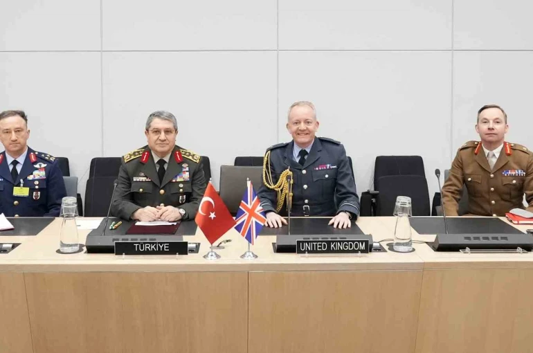 Genelkurmay Başkanı Bayraktaroğlu, İngiliz, İspanyol ve İtalyan mevkidaşlarıyla bir araya geldi