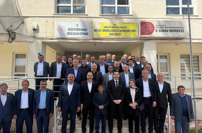 Gercüş’te muhtarlar Kaymakam Uzun ile bir araya geldi 