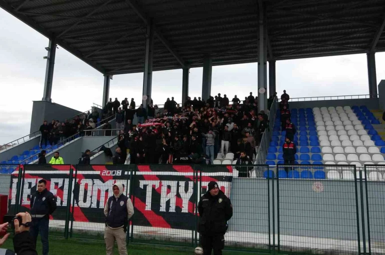 Gergin geçen maçların kazananları Osmaneli takımları oldu 