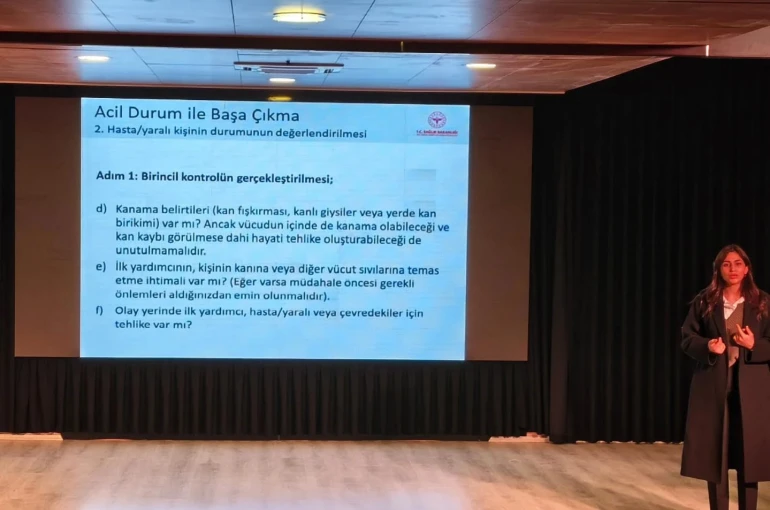 Germencik Belediyesi personeline ilk yardım eğitimi 