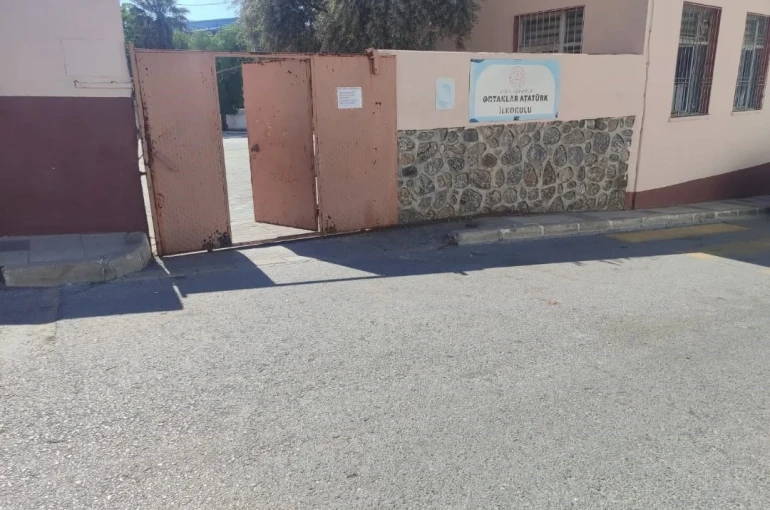 Germencik zabıtasının okul nöbeti sürüyor 