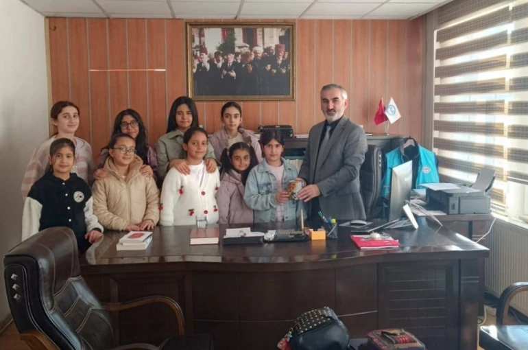 Germencikli miniklerden Gazze’ye anlamlı destek 