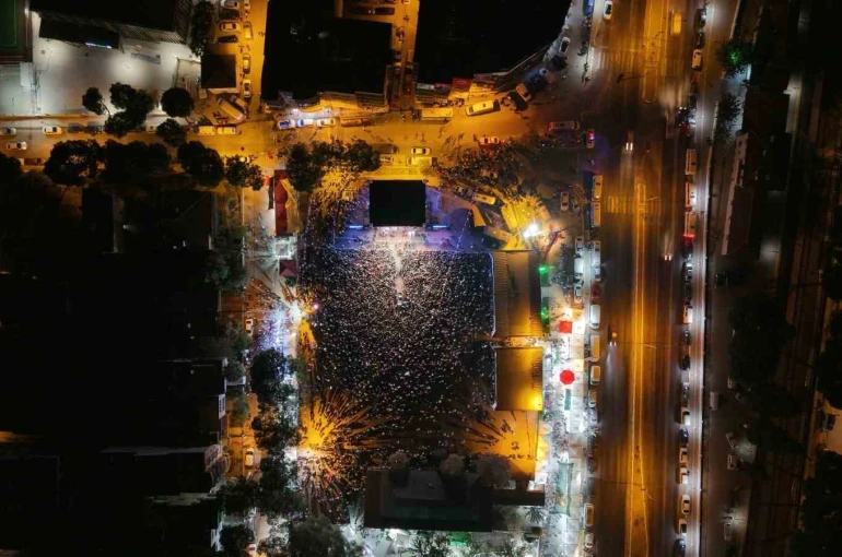 Germencik’te binlerce genç konserle coştu 