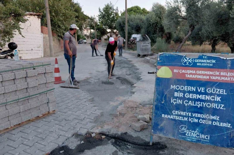 Germencik’te yol bakım ve onarım çalışmaları sürüyor