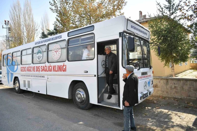 Gezici Ağız ve Diş Sağlığı Kliniği vatandaşın ayağına gidiyor 