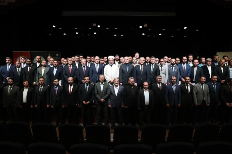 GİBTÜ-Müftülük işbirliğinde "Din Görevlileri Mesleki Eğitim ve Gelişim Seminerleri II" sertifika töreni 