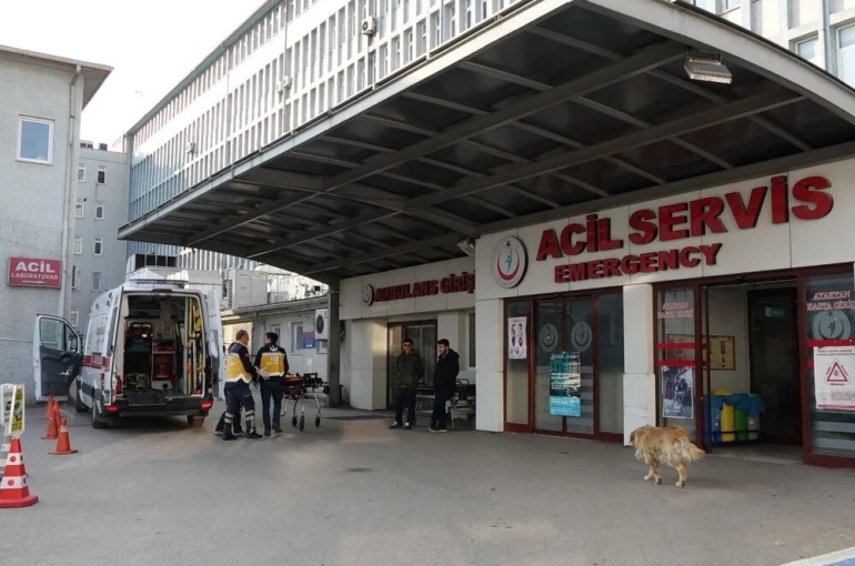 Gıda zehirlenmesi şüphesi 6 öğrenciyi hastanelik etti