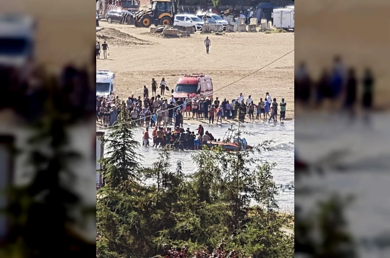 Giresun’da akıntıya kapılan çocukları kurtarmak isteyen adam boğuldu 