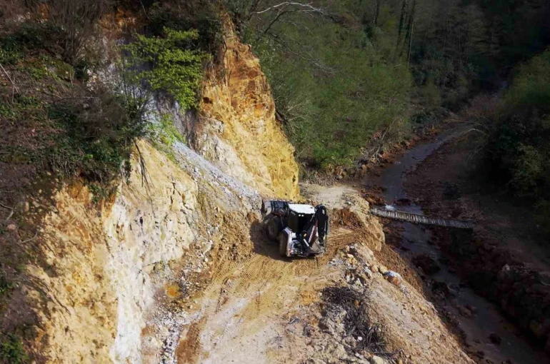 Giresun’da heyelan sahalarında çalışmalar sürüyor 