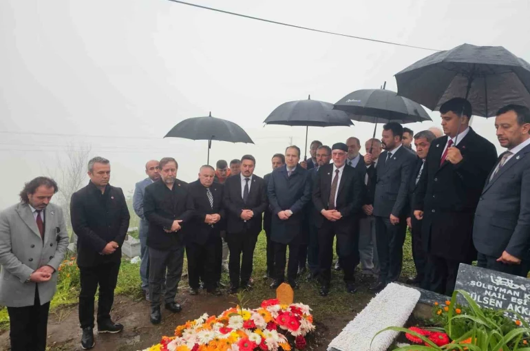 Giresun’da öldürülen genç başkan için Erbakan’dan taziye ziyareti 