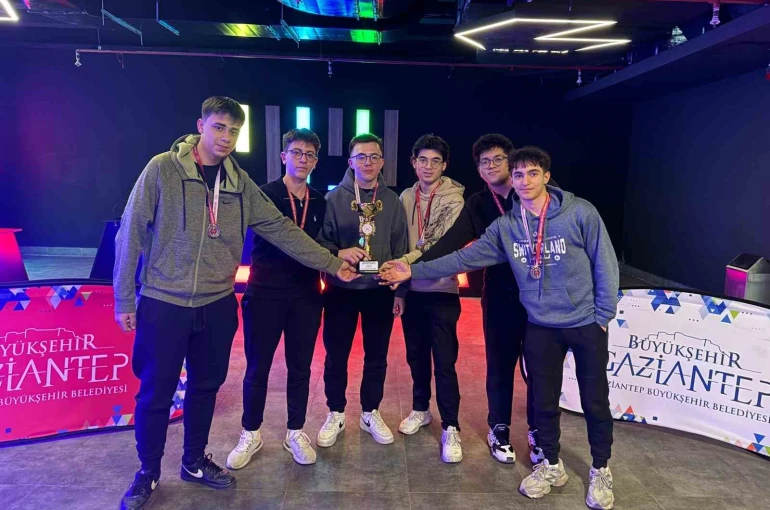 GKV Özel Liseleri Çanakkale Zaferi turnuvasına damga vurdu 