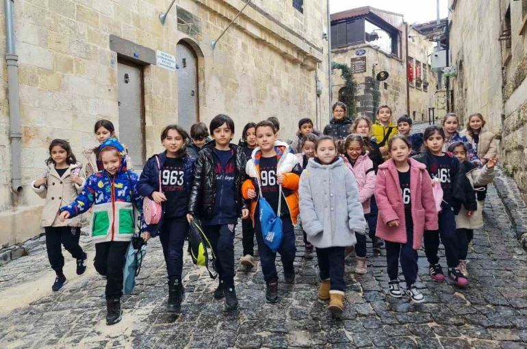 GKV’li öğrenciler geçmişten geleceğe kültür yolculuğuna çıktı