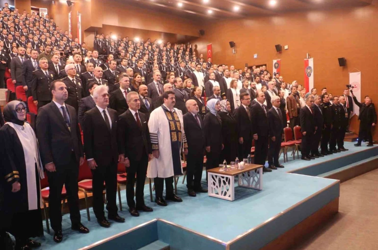 Göç İdaresi Başkanı Kök: Ülkemizde yasal kalışı olan yabancı sayısı 3 milyon 611 bin 218’dir" 