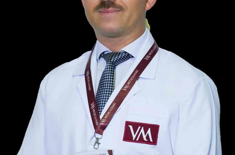 Göğüs cerrahisi uzmanı uyardı: "Akciğer kanserinde erken teşhis için geç kalmayın" 