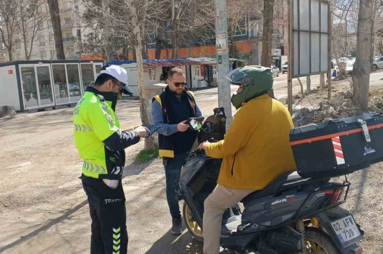 Gölbaşı’nda trafik uygulamaları devam ediyor 
