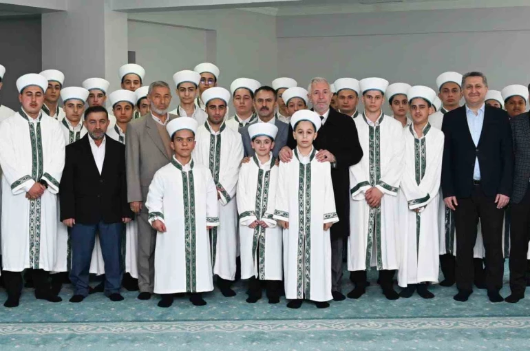 Gölcük’te 43 hafız icazet aldı 