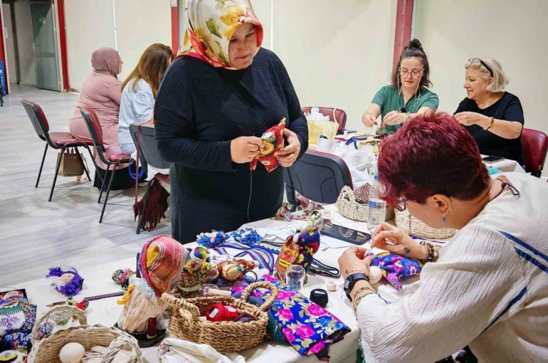 Gölcük’te sanatseverlere özel atölye 