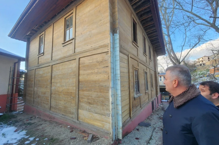 Gölcük’teki 145 yıllık çivisiz cami restore ediliyor 