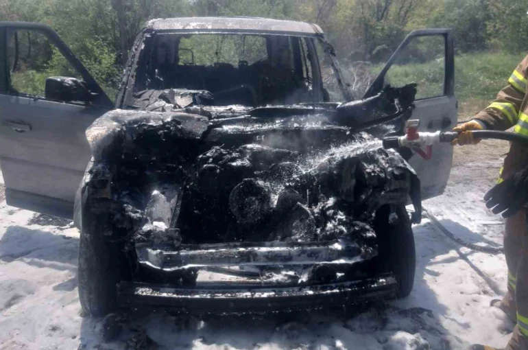 Gönen’de araç yangını paniğe neden oldu 