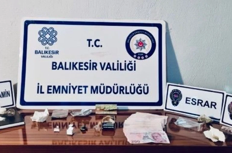 Gönen’de yılbaşı denetimlerinde uyuşturucu operasyonu: 6 şüpheli gözaltına alındı 