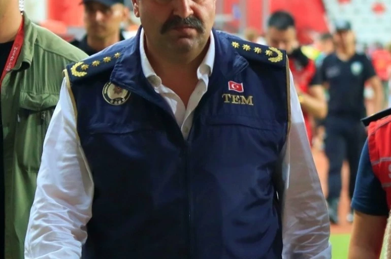 Görevden uzaklaştırılan Antalya Emniyet Müdürü İlker Arslan teslim oldu 