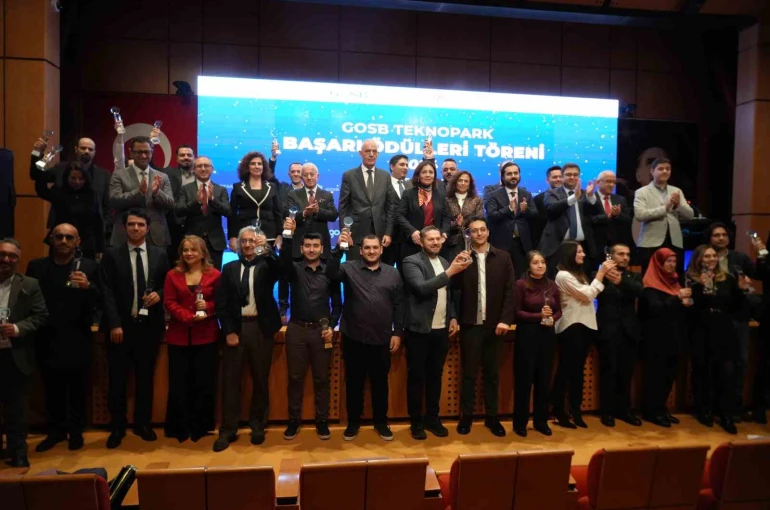 GOSB Teknopark’ta Ar-Ge ve inovasyonun başarıları ödüllendirildi 