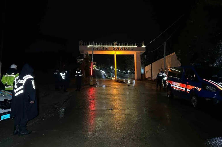 Gözaltına alınan Başkan Yalım’a ait iş yerlerinde arama yapıldı