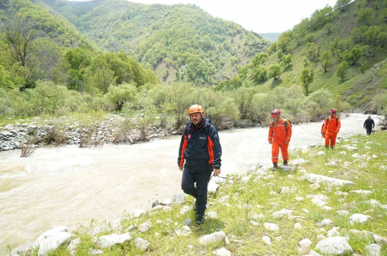 Gülsima Yıldız’ı arama çalışmaları 5’inci gününde de sürüyor 