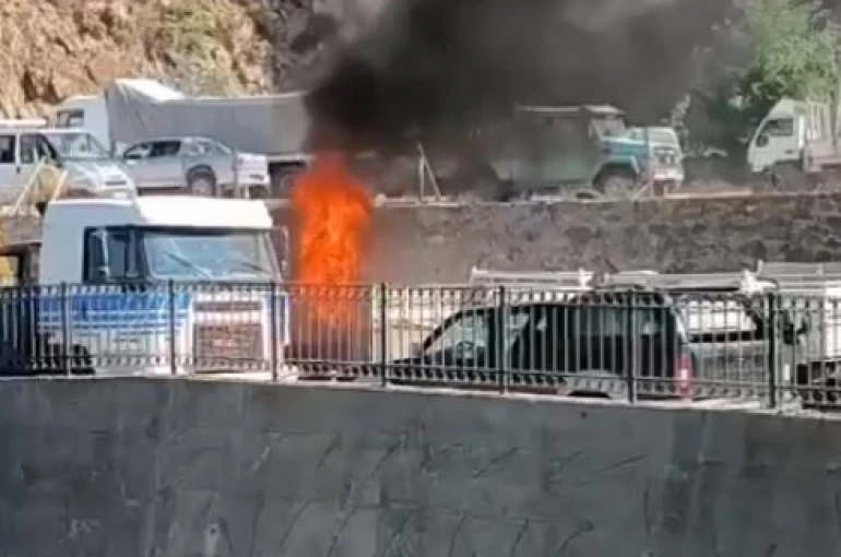 Gümüşhane’de LPG’li otomobil alev alev yandı