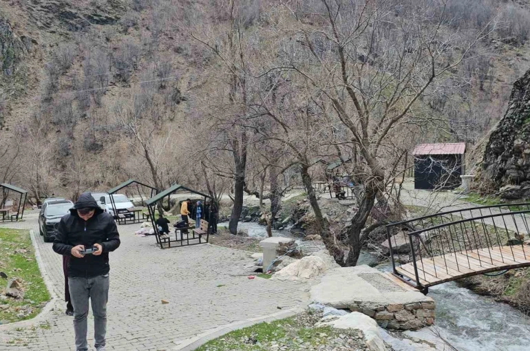 Gümüşkanat Şelalesi’ne yoğun ilgi 